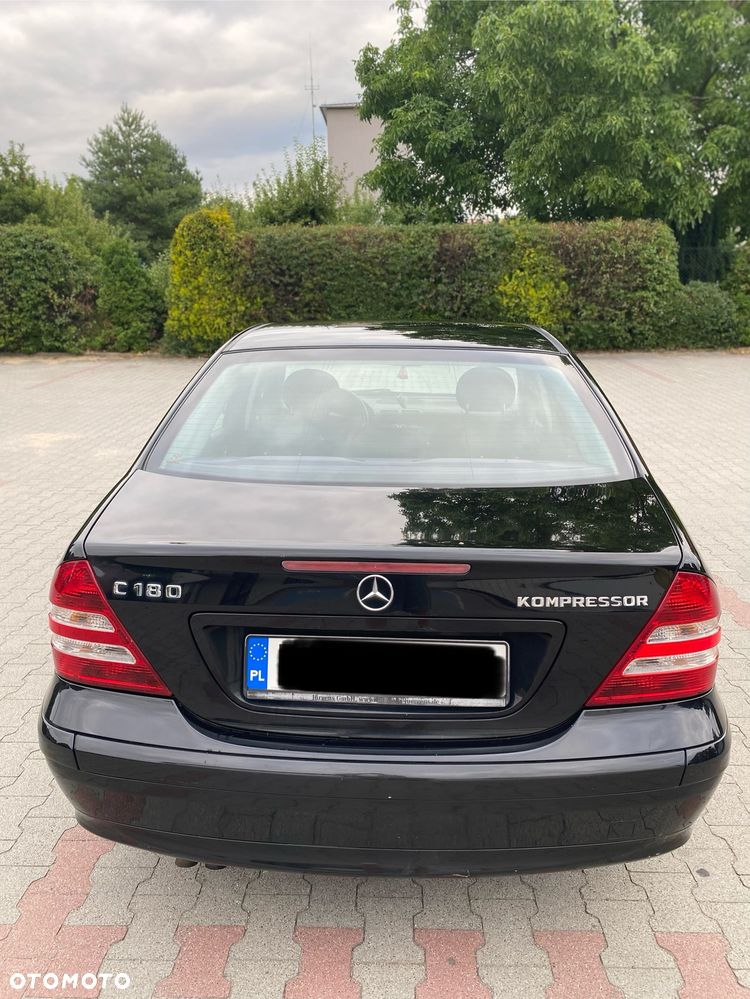 Mercedes-Benz Klasa C 180 Kompressor Classic - 10