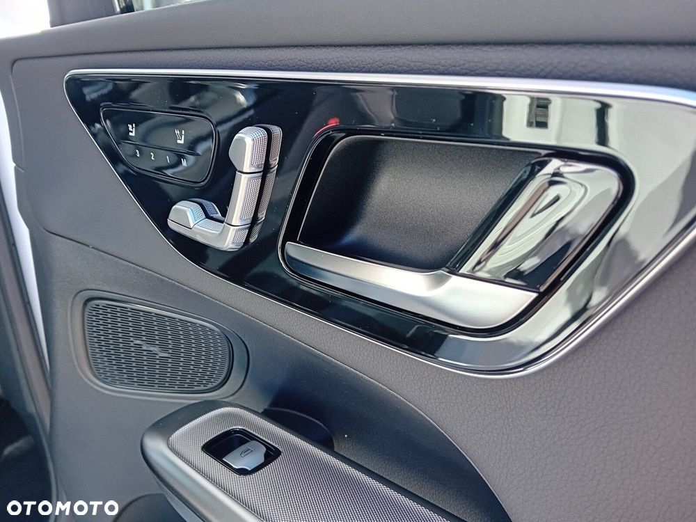 Mercedes-Benz GLC - 28