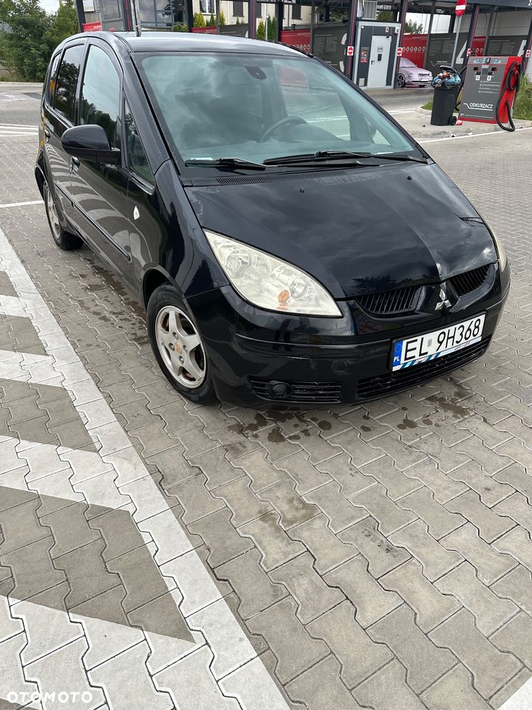 Mitsubishi Colt 1.5 Invite - 2