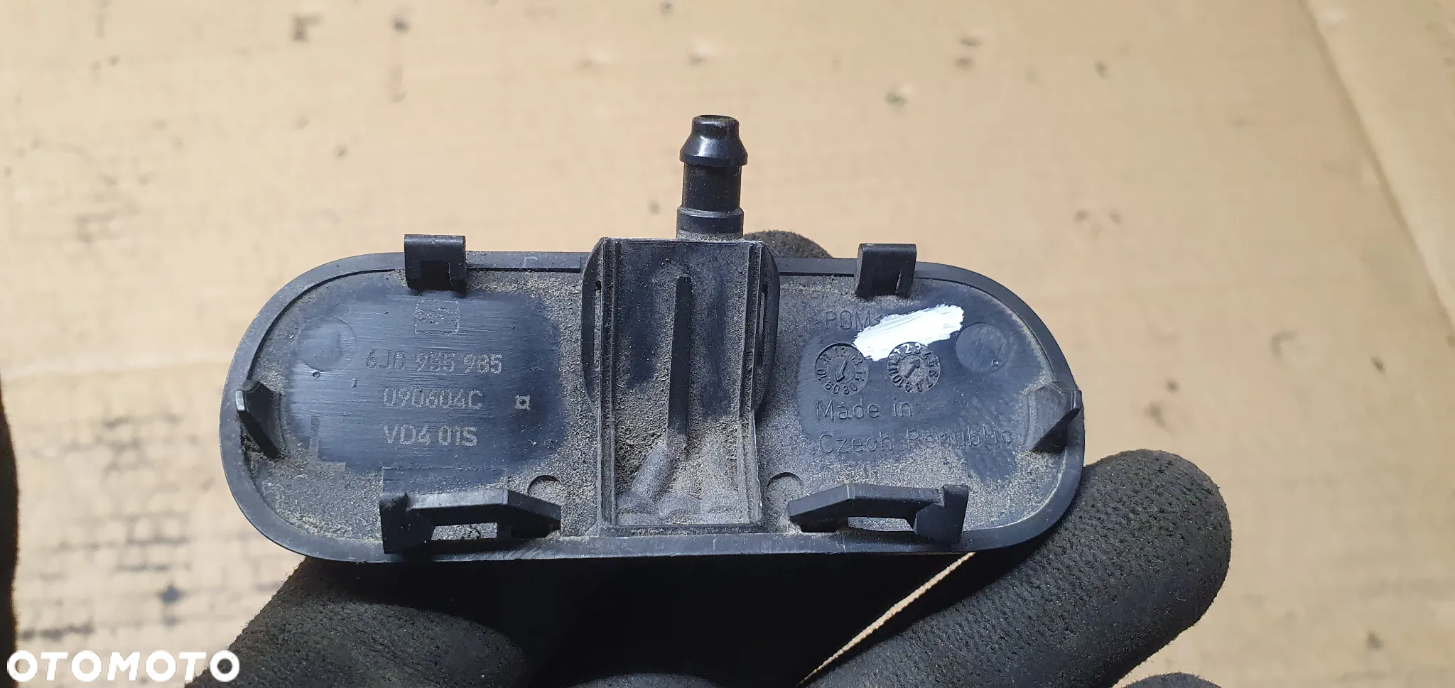 Dysza spryskiwacza spryskiwacz Seat Ibiza IV 6J0955985 - 6