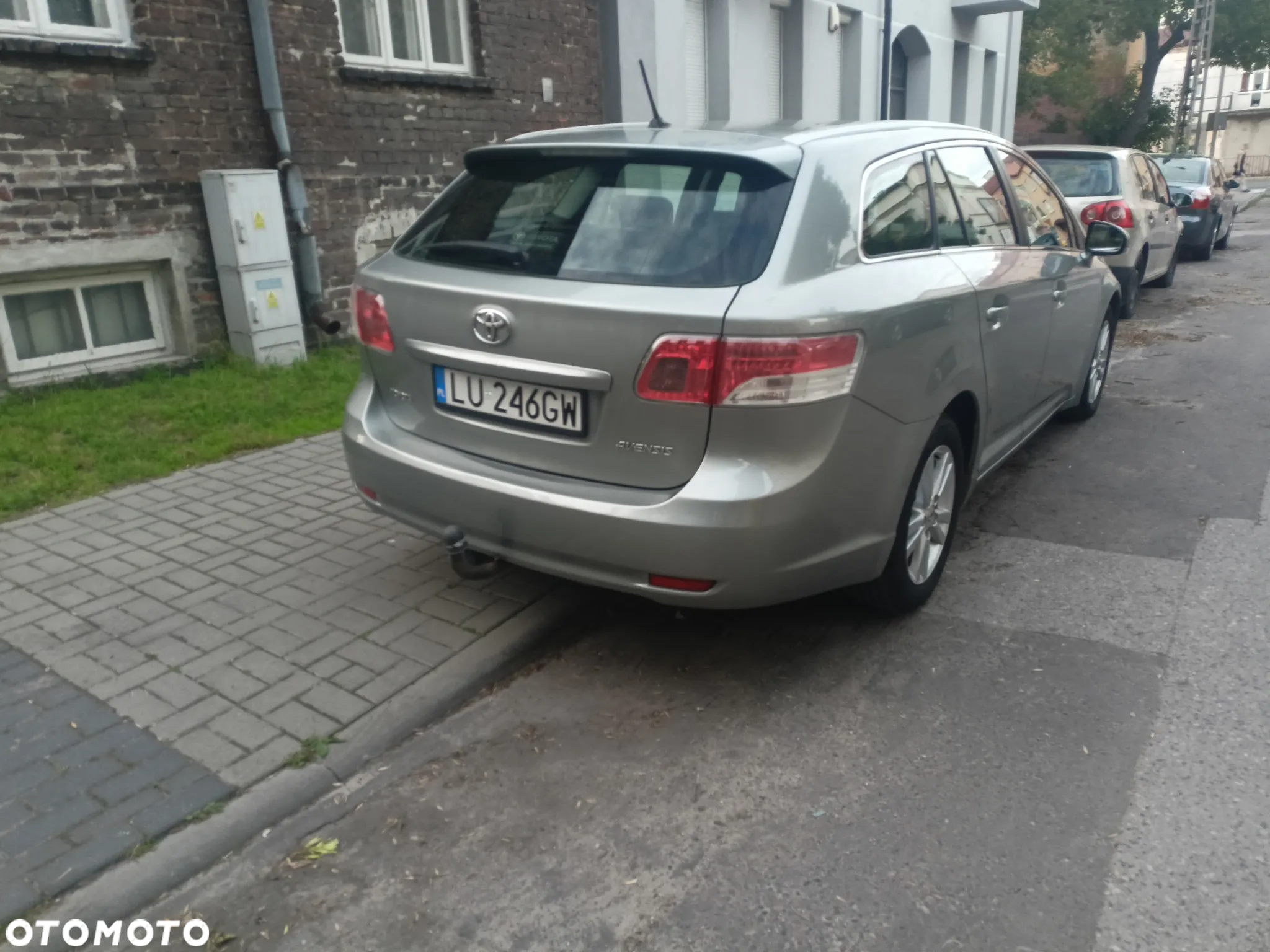 Toyota Avensis 1.8 Premium - 2