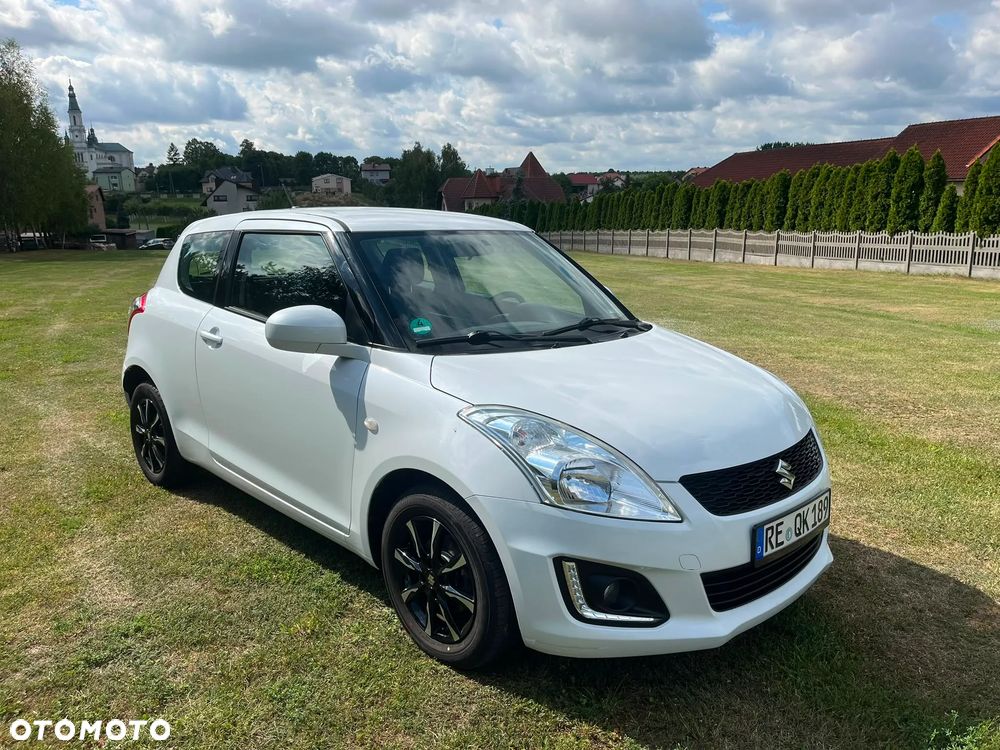Suzuki Swift 1.2 BlackWhite - 2