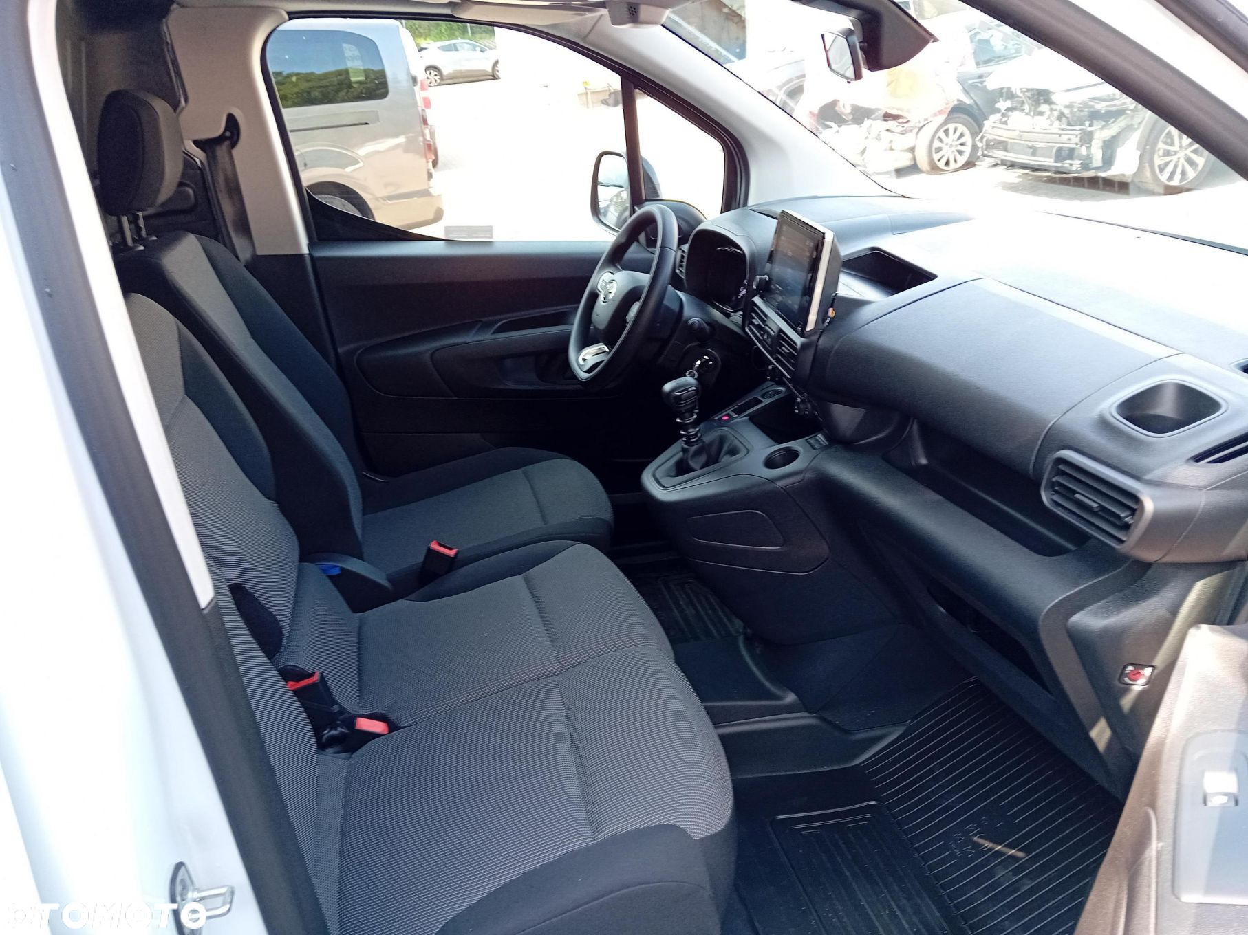 Toyota PROACE CITY - 15