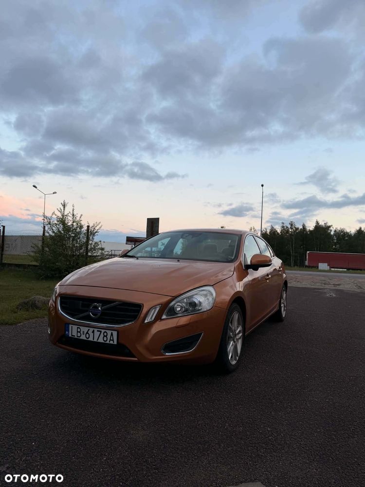 Volvo S60 DRIVe - 1