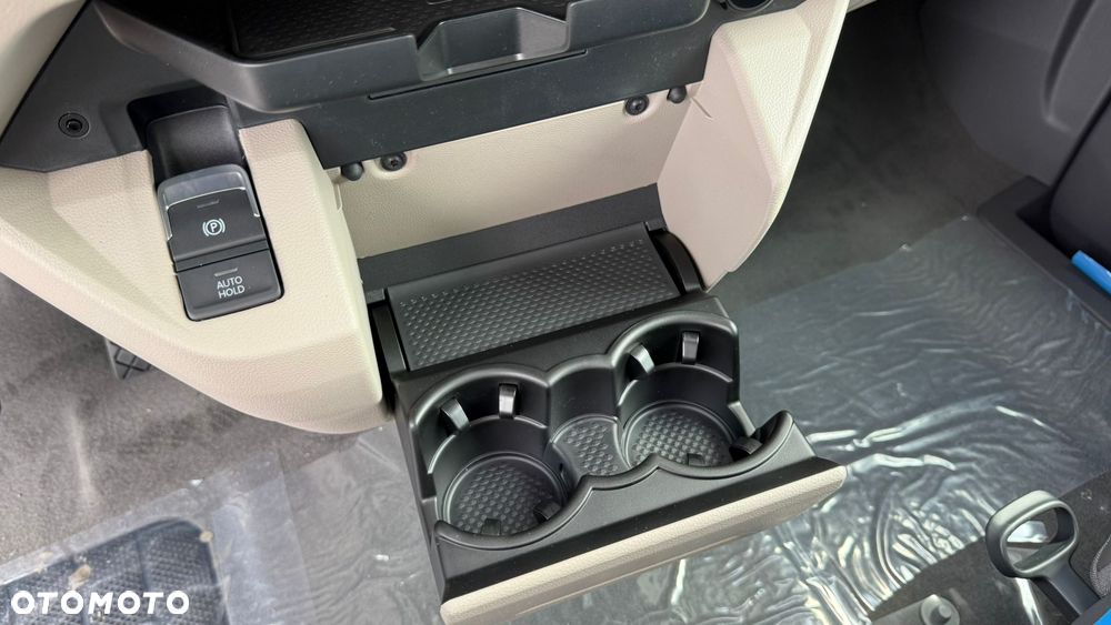 Volkswagen California - 35