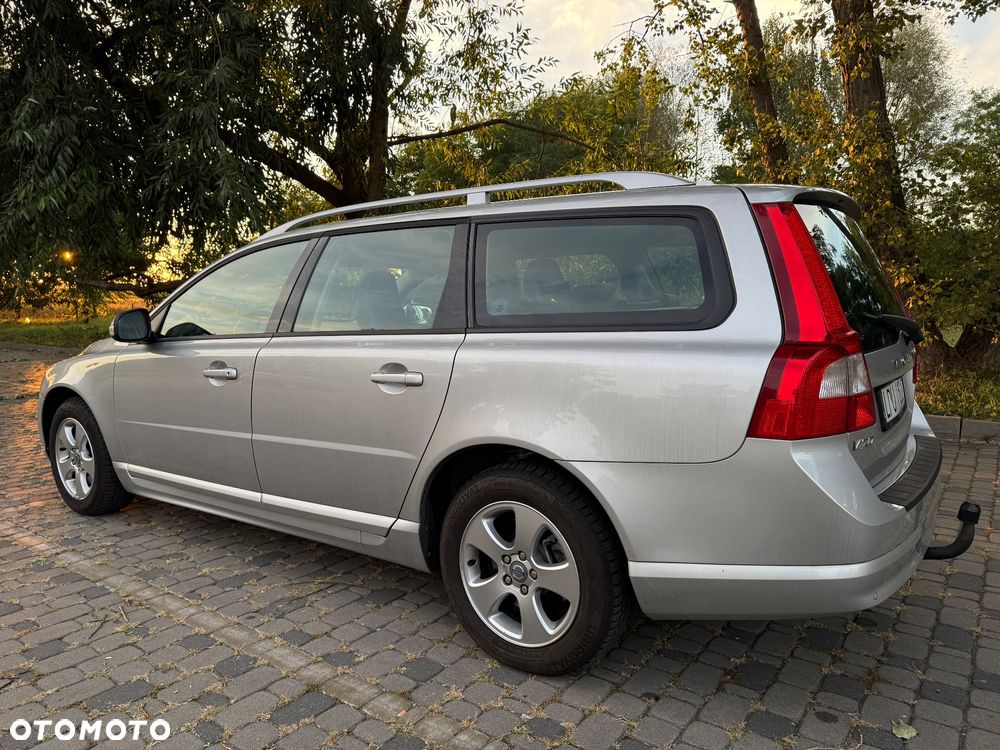 Volvo V70 2.0D Momentum - 14
