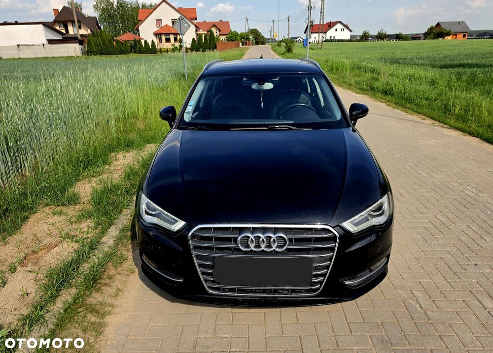 Audi A3 Sportback - 1