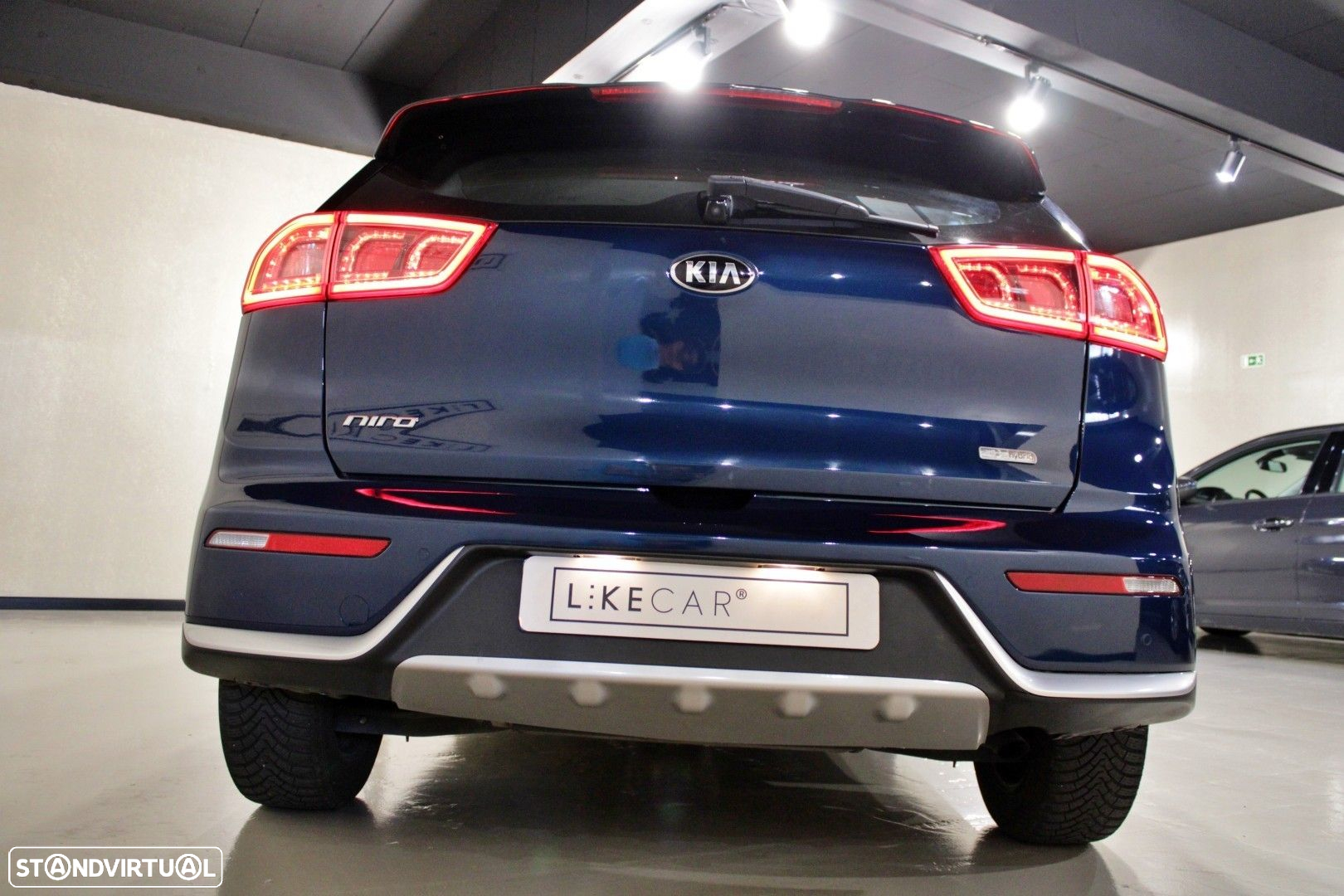 Kia Niro 1.6 GDi HEV Urban - 16