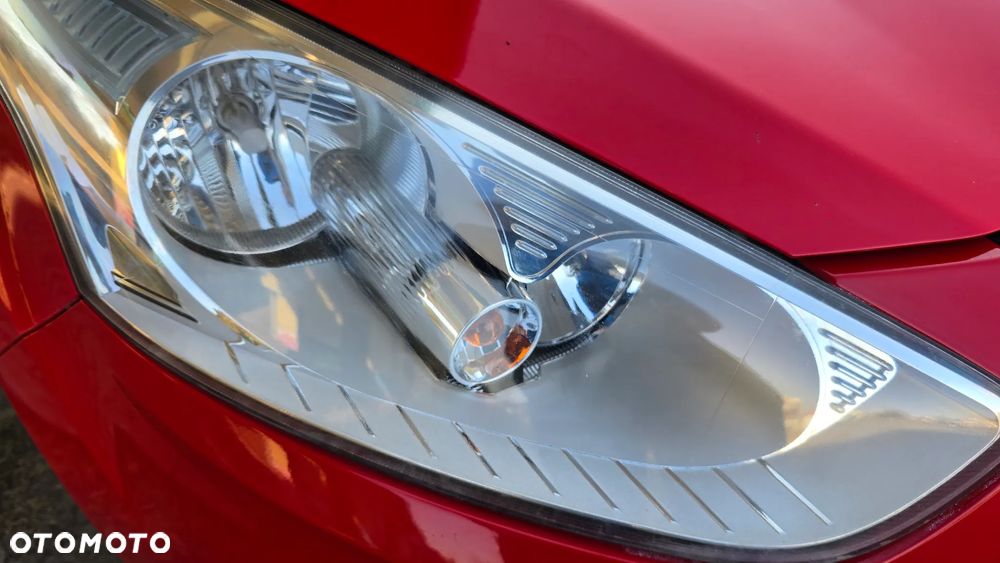 Ford B-MAX 1.6 TDCi SYNC Edition - 10