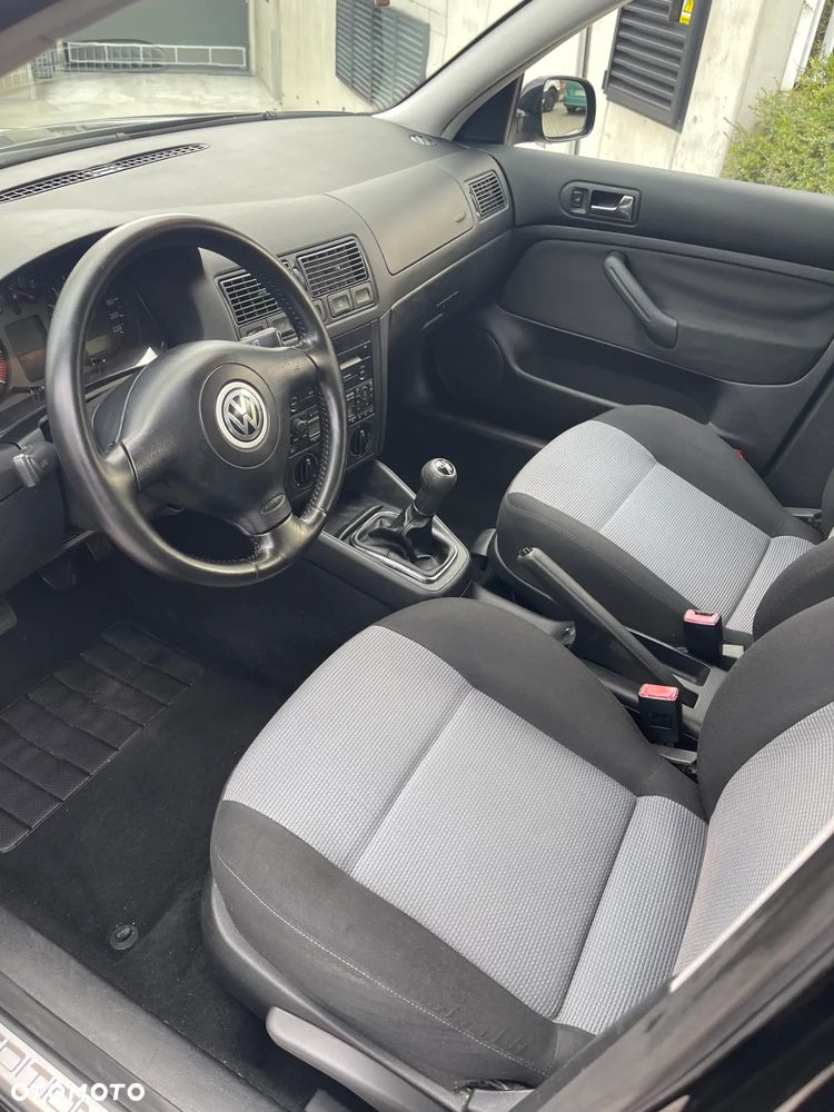 Volkswagen Golf IV 1.4 16V Comfortline - 27