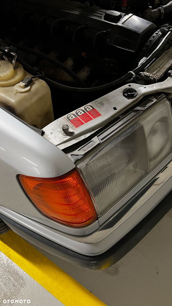 Mercedes-Benz W124 (1984-1993) - 21