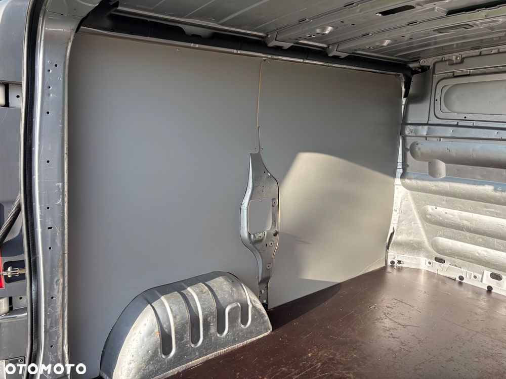 Renault Trafic - 31