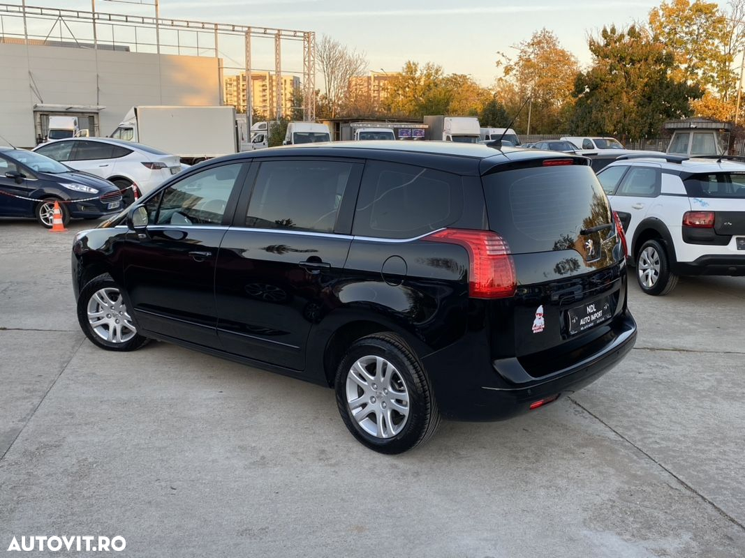 Peugeot 5008 HDI 115 Active - 7