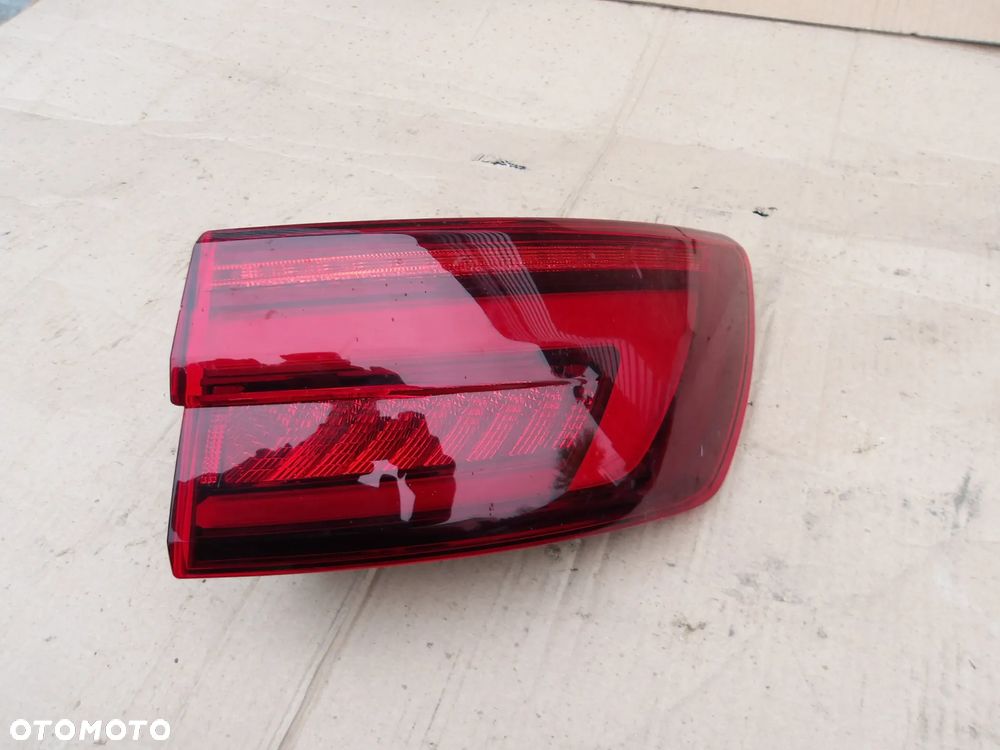 LAMPA PRAWY TYL LED AUDI A4 B9 KOMBI 8W9945092C - 3