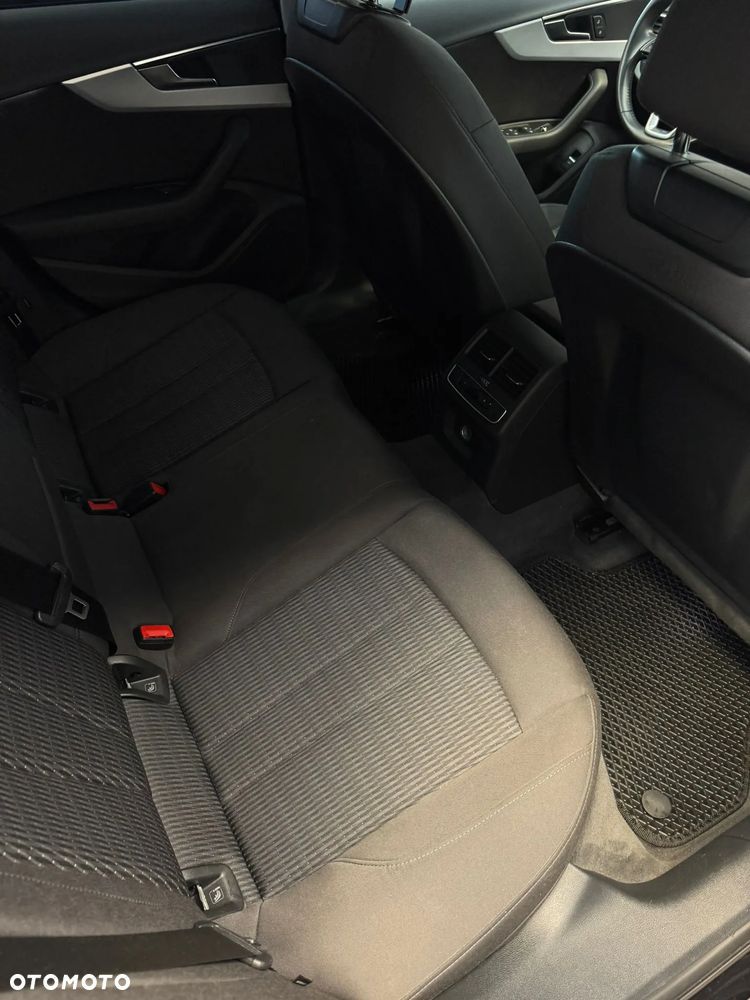 Audi A4 Avant 40 TDI Quattro S tronic - 11