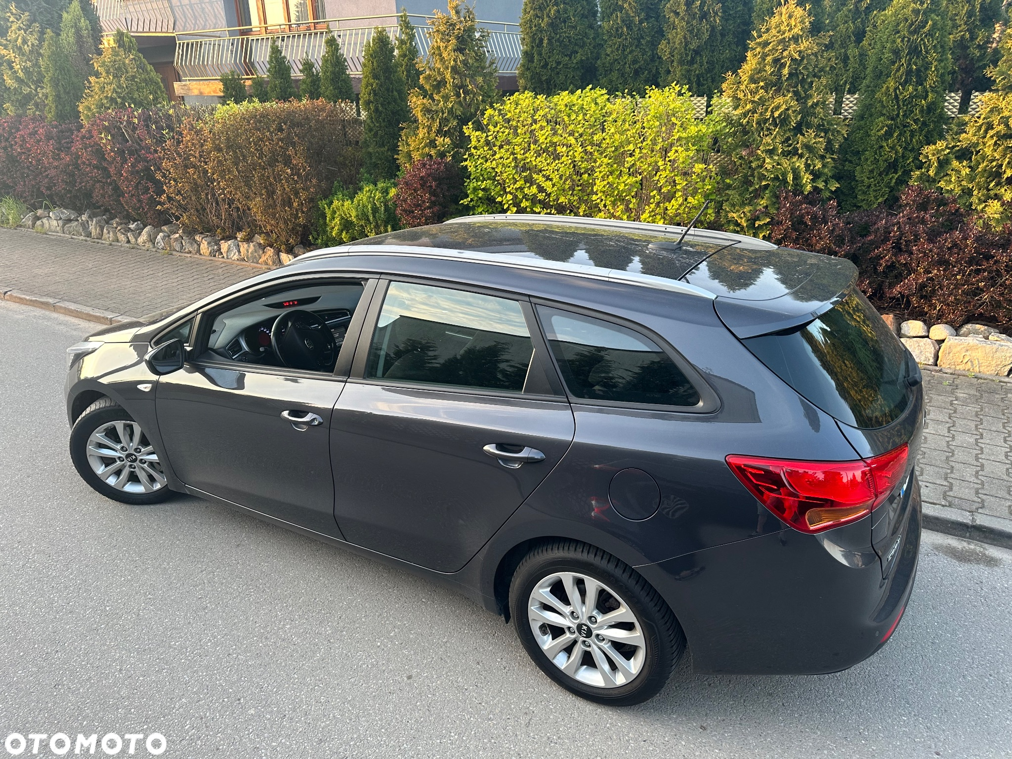 Kia Ceed 1.6 CRDi 136 ISG SW Spirit - 4