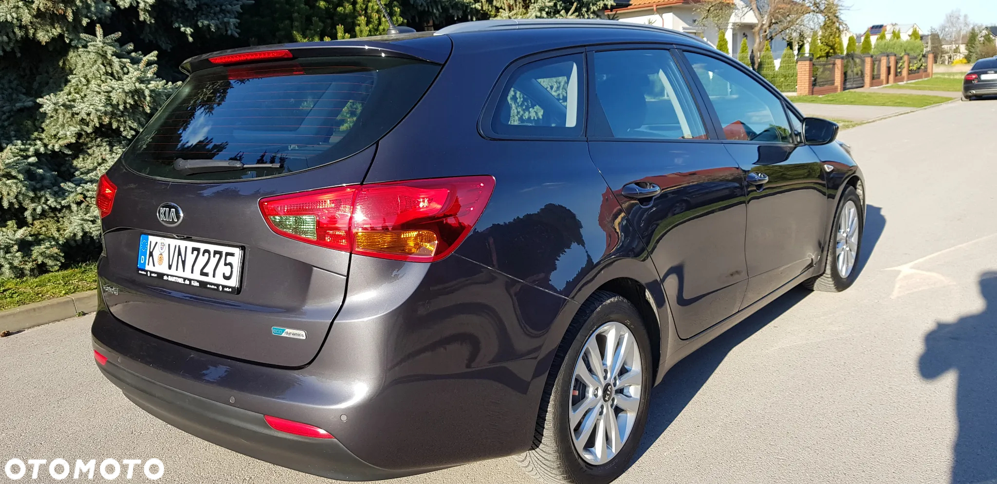 Kia Ceed 1.6 GDI Dream-Team Edition - 19
