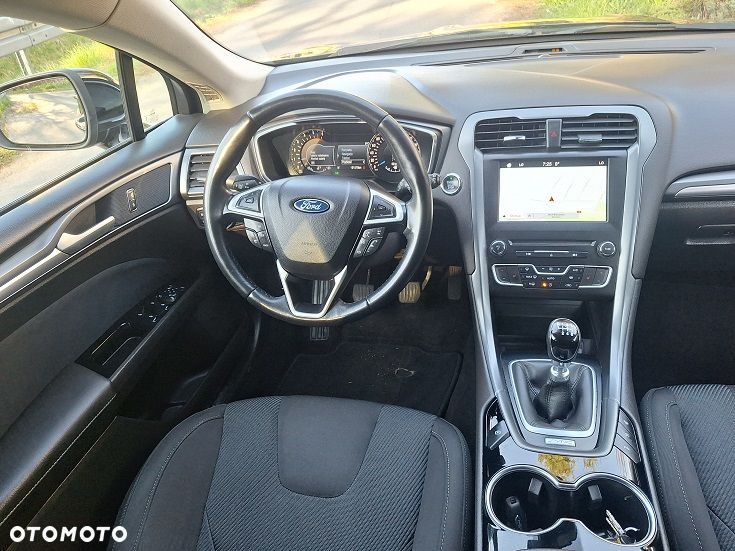 Ford Mondeo 2.0 TDCi Allrad Titanium - 24