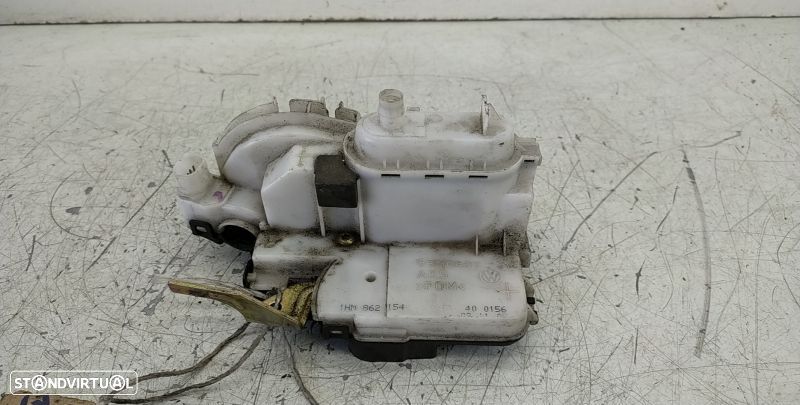 Fecho Porta  Fte Dto Volkswagen Polo (6N1) - 1