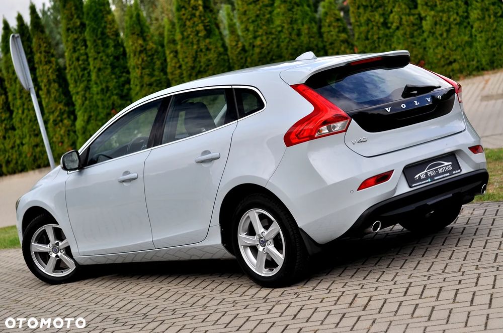 Volvo V40 D3 Inscription - 12