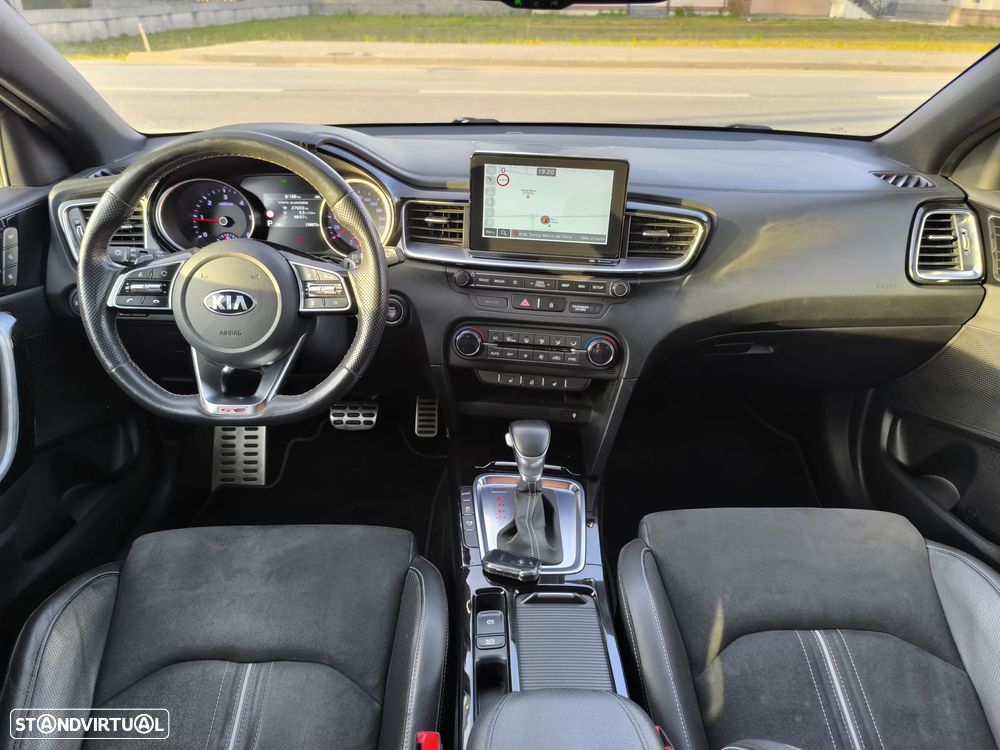 Kia Ceed 1.6 CRDi GT Line 7DCT - 35