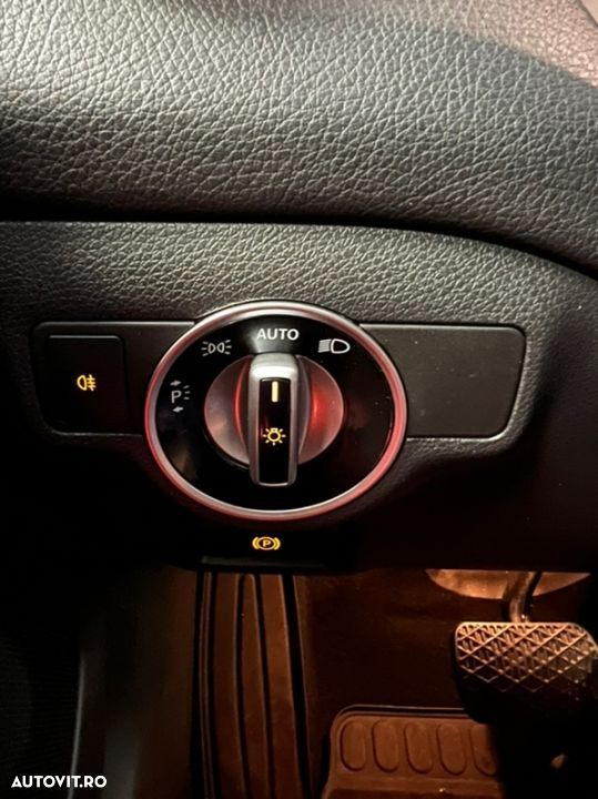Mercedes-Benz GLA - 27