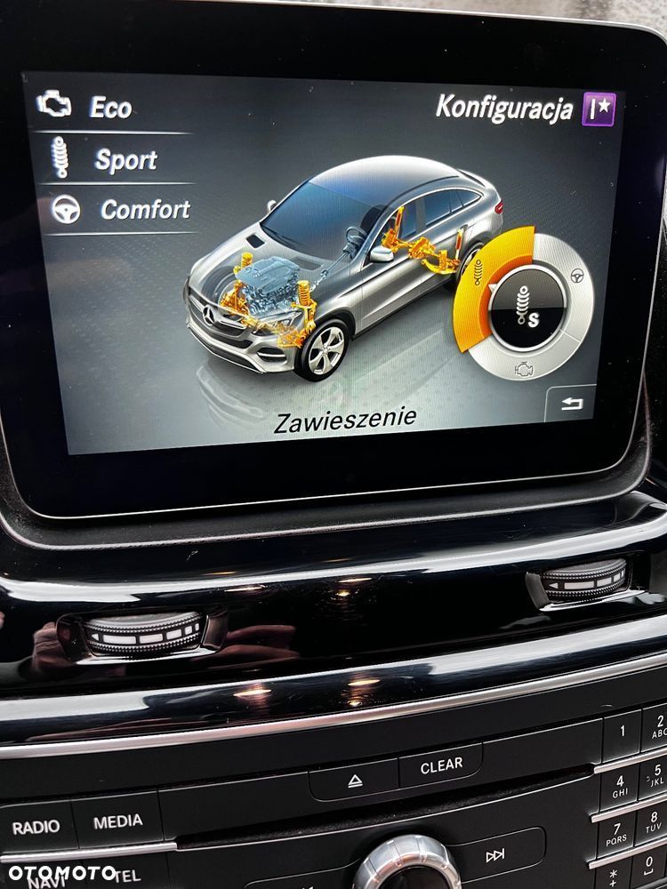 Mercedes-Benz GLE - 11