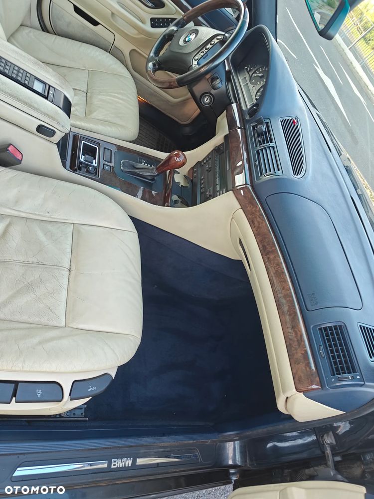 BMW Seria 7 - 21