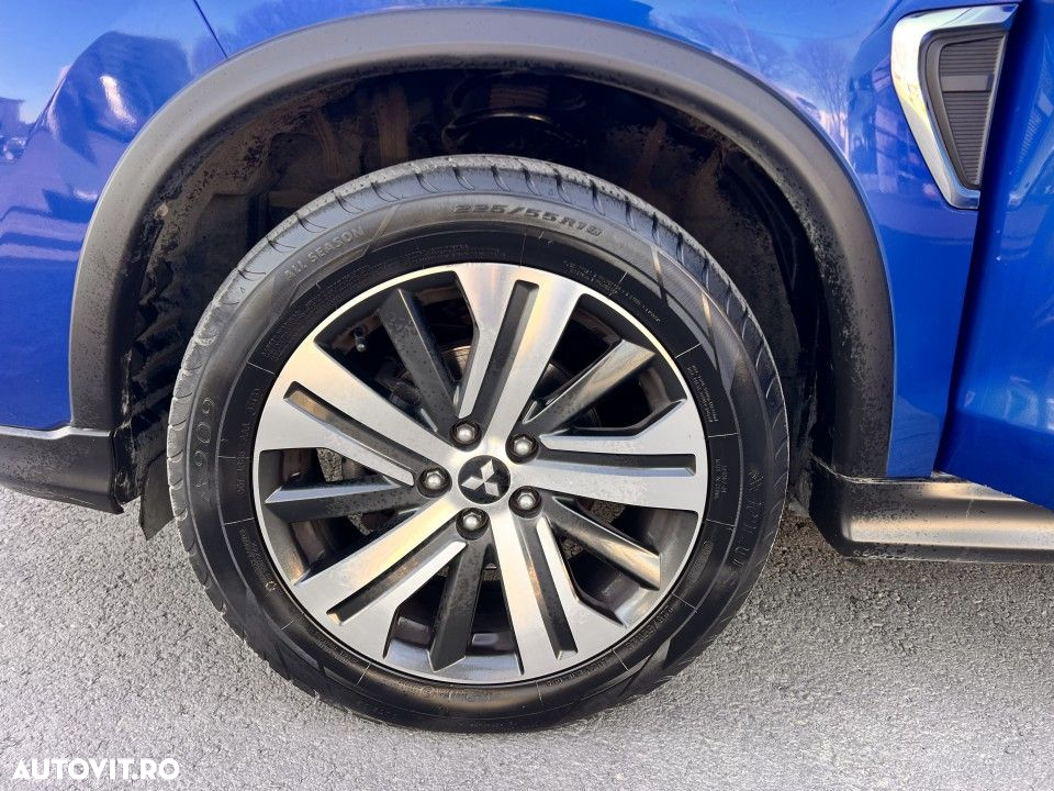 Mitsubishi ASX - 10