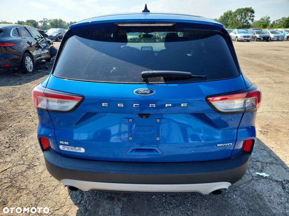 Ford Escape 2.0 EcoBoost AWD Titanium - 6