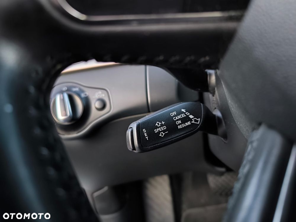 Audi A4 Avant 2.0 TDI Multitronic - 11