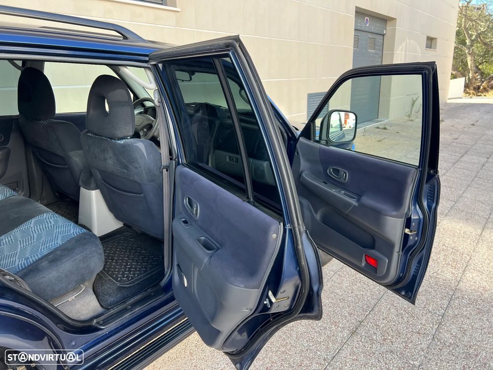 Mitsubishi Pajero Sport 2.5 TD GLS - 21