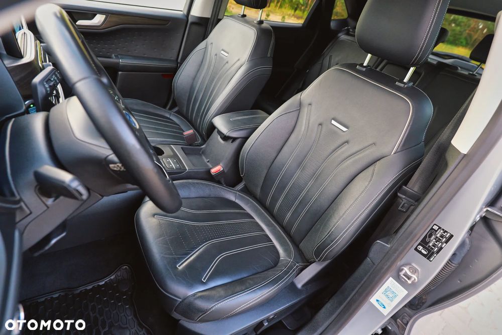 Ford Kuga - 20