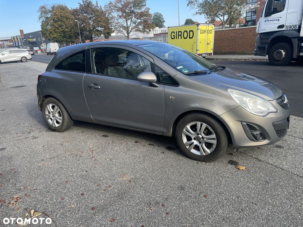Opel Corsa - 2