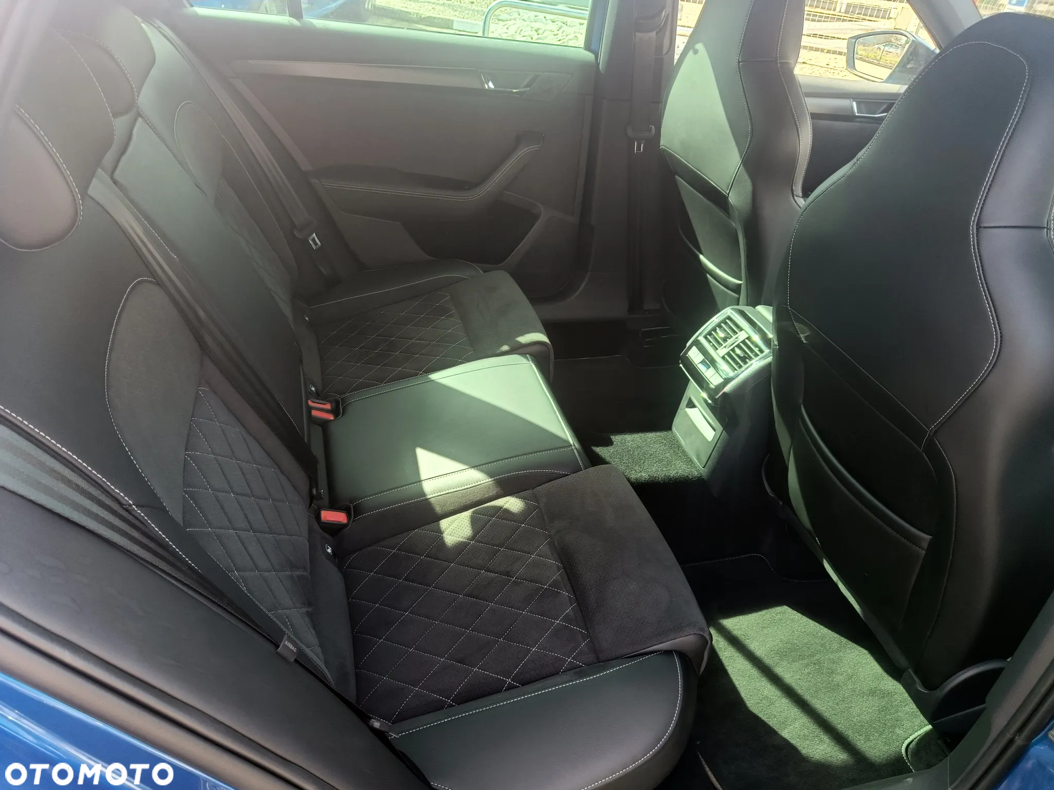 Skoda Superb 2.0 TSI 4x4 Sportline DSG - 12