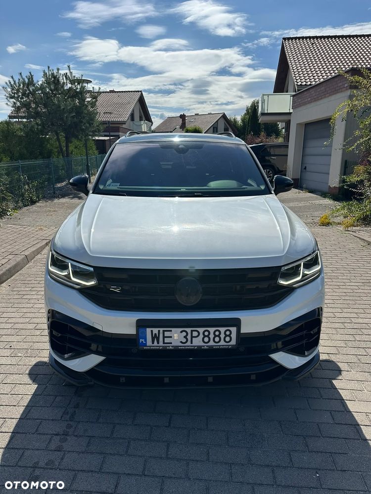 Volkswagen Tiguan - 1