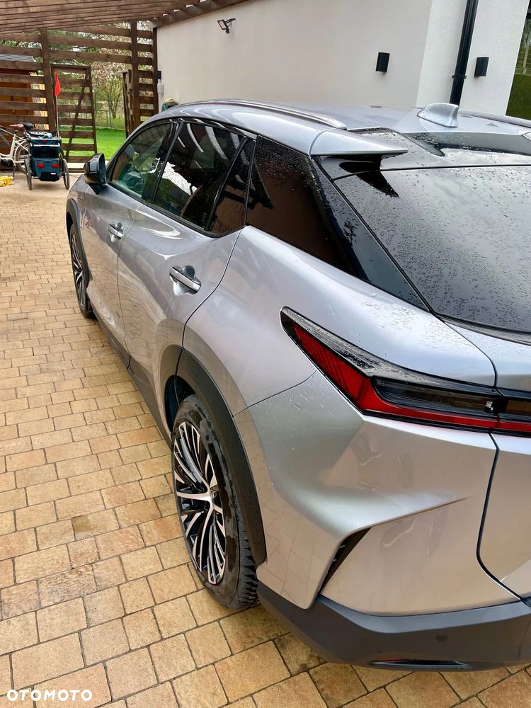 Lexus RZ 450e Comfort Line - 11