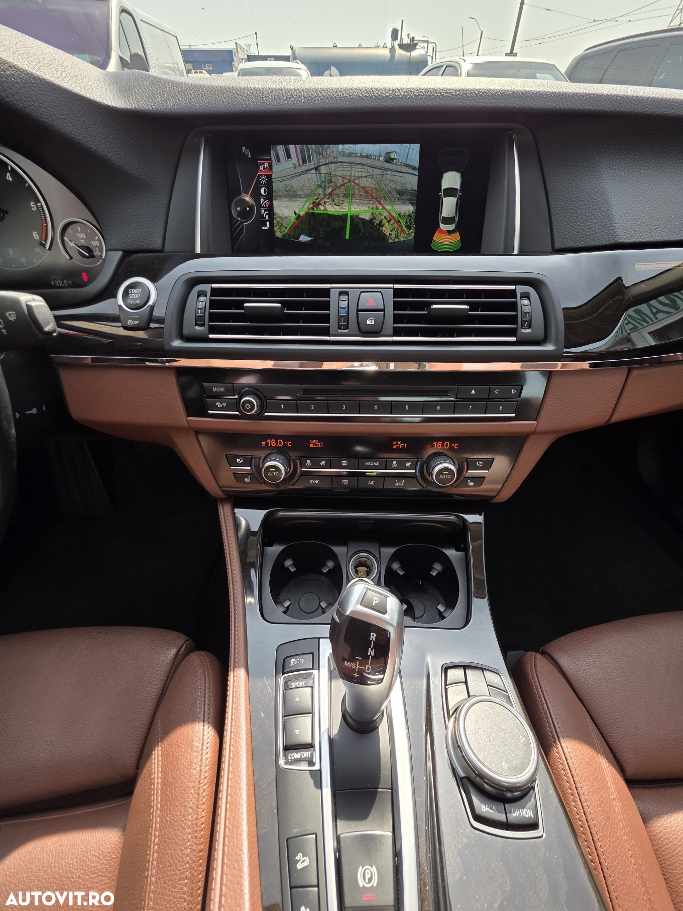 BMW Seria 5 520d xDrive AT - 38
