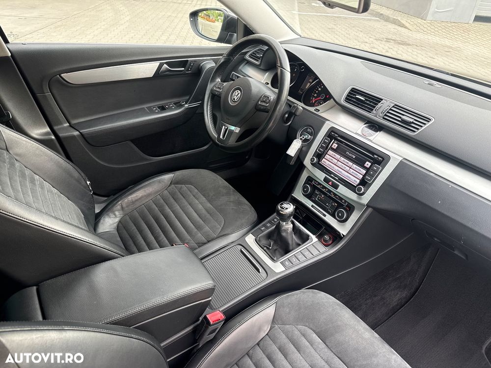 Volkswagen Passat 2.0 TDI BlueMotion Technology DPF Highline - 7