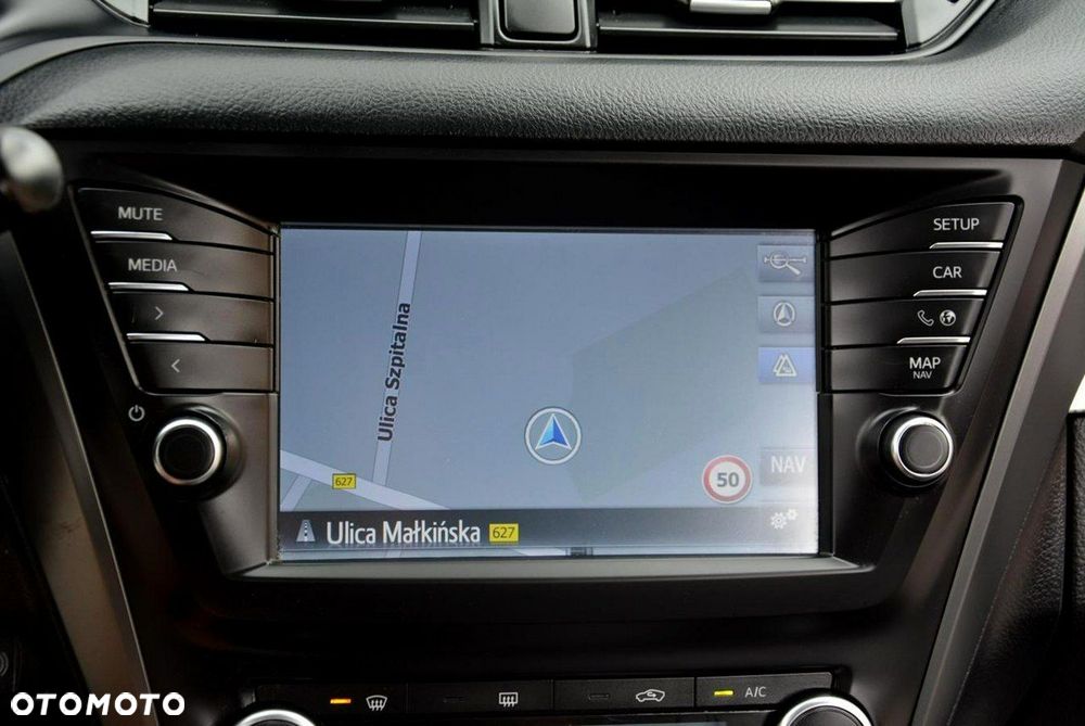 Toyota Avensis 1.8 Sol MS - 29