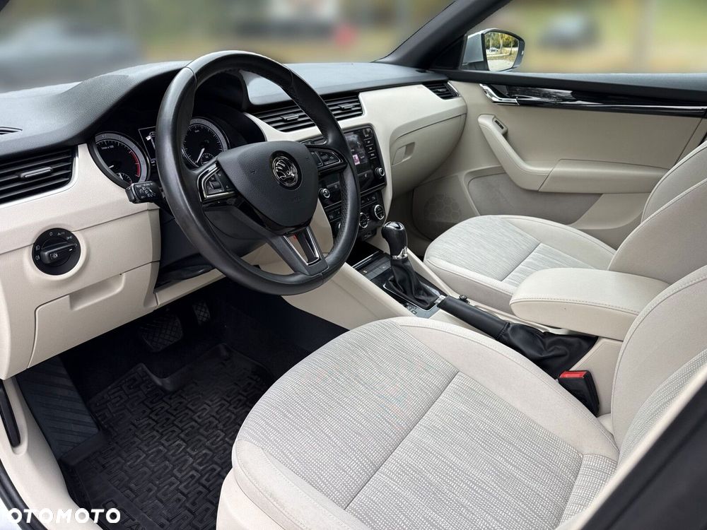 Skoda Octavia 1.5 TSI ACT Style DSG - 12