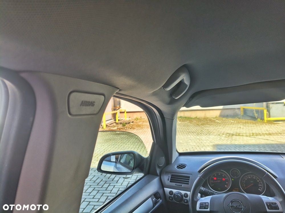 Opel Astra 1.6 Style - 29