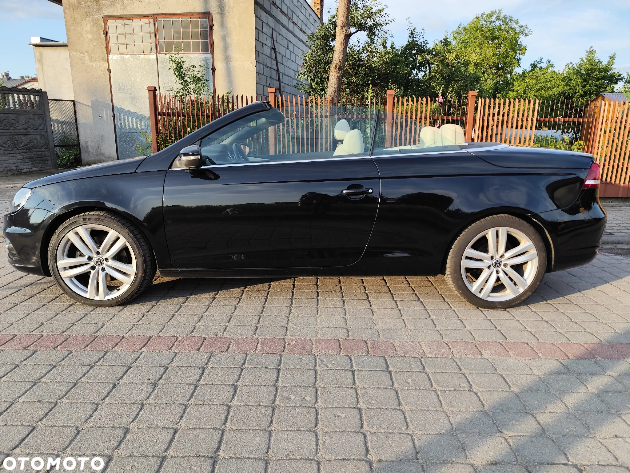 Volkswagen Eos 2.0 TDI DPF BlueMotion Technology - 9