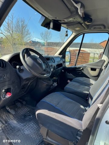 Nissan NV 400 - 9