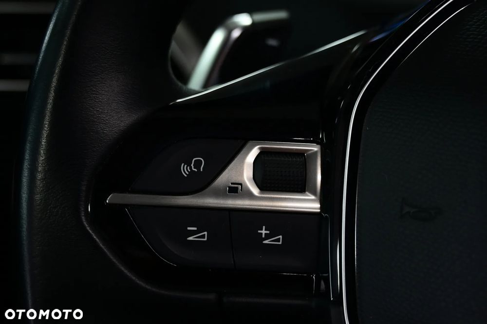 Peugeot 3008 BlueHDi 180 Stop & Start EAT8 Allure - 28
