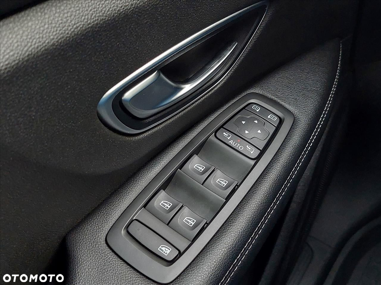 Renault Grand Scenic Gr 1.3 TCe FAP Intens - 9