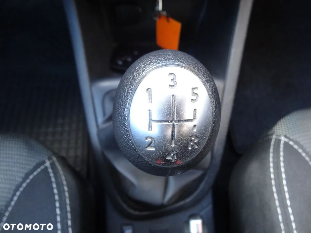 Renault Clio 1.2 16V Limited - 28