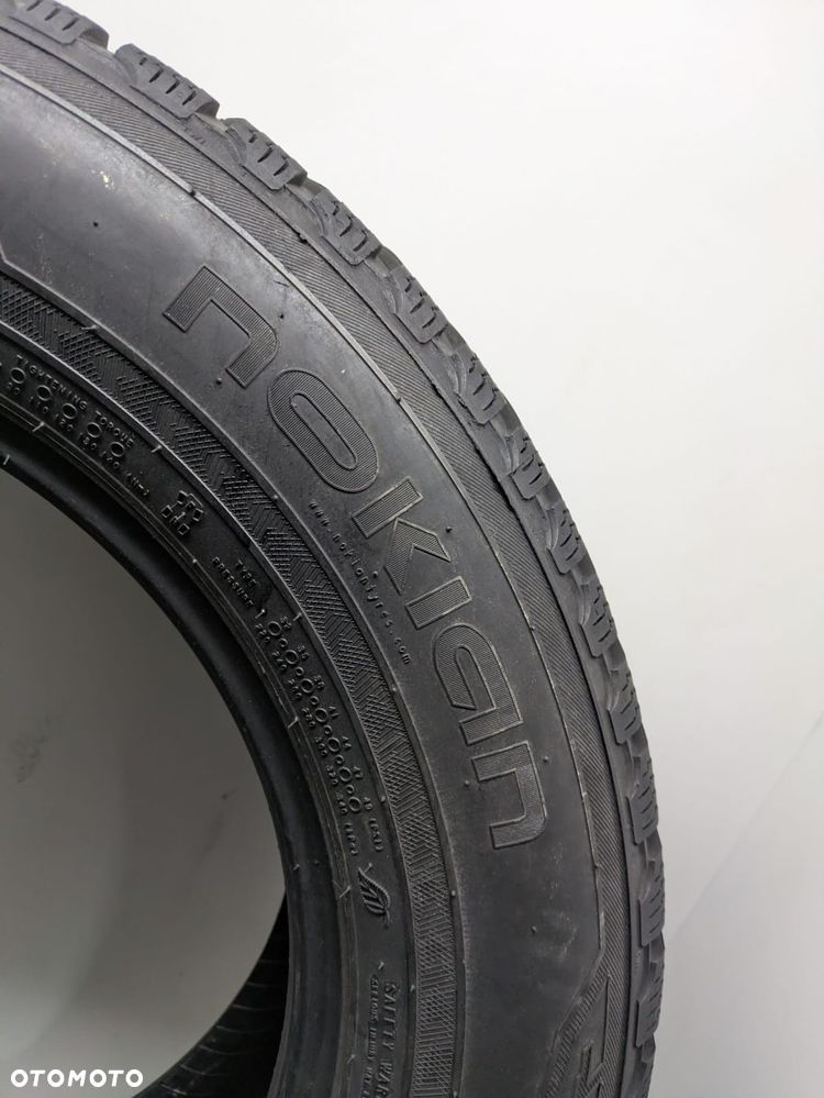 Opony zimowe 235/65/17 Nokian Tyres WR SUV 3 - 7