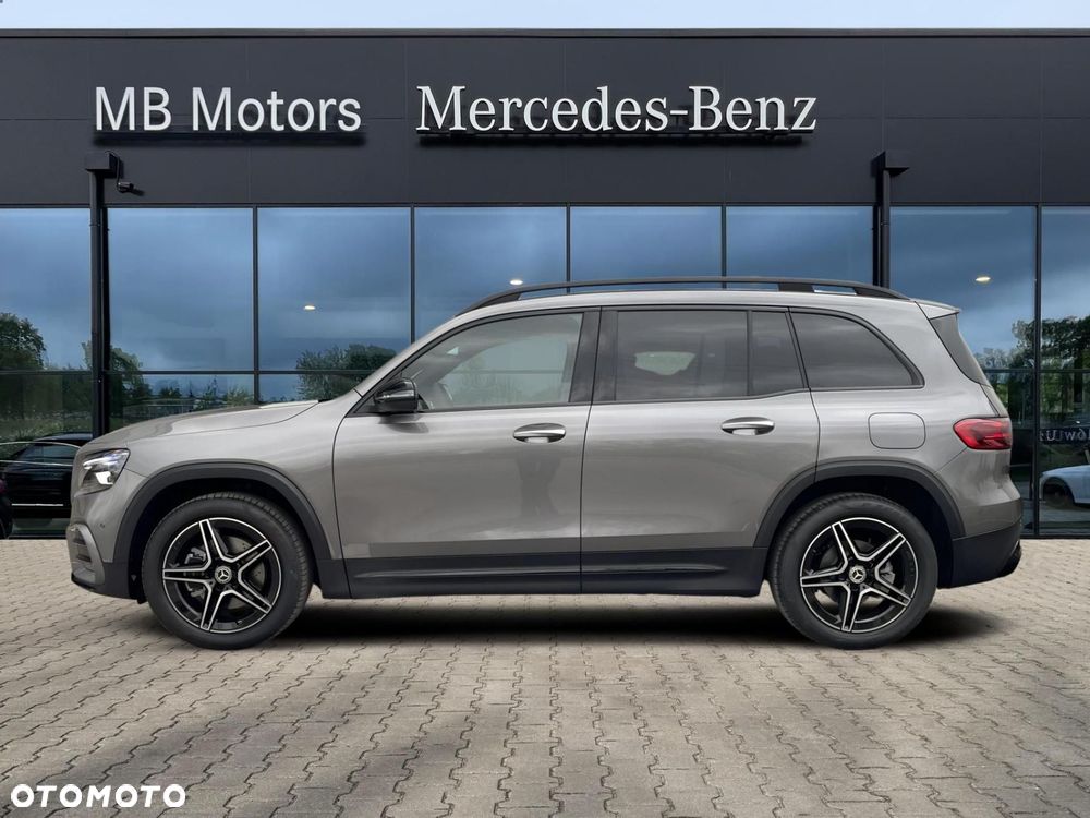 Mercedes-Benz GLB - 5