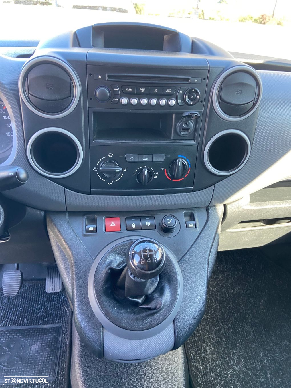 Peugeot Partner Outro - 8